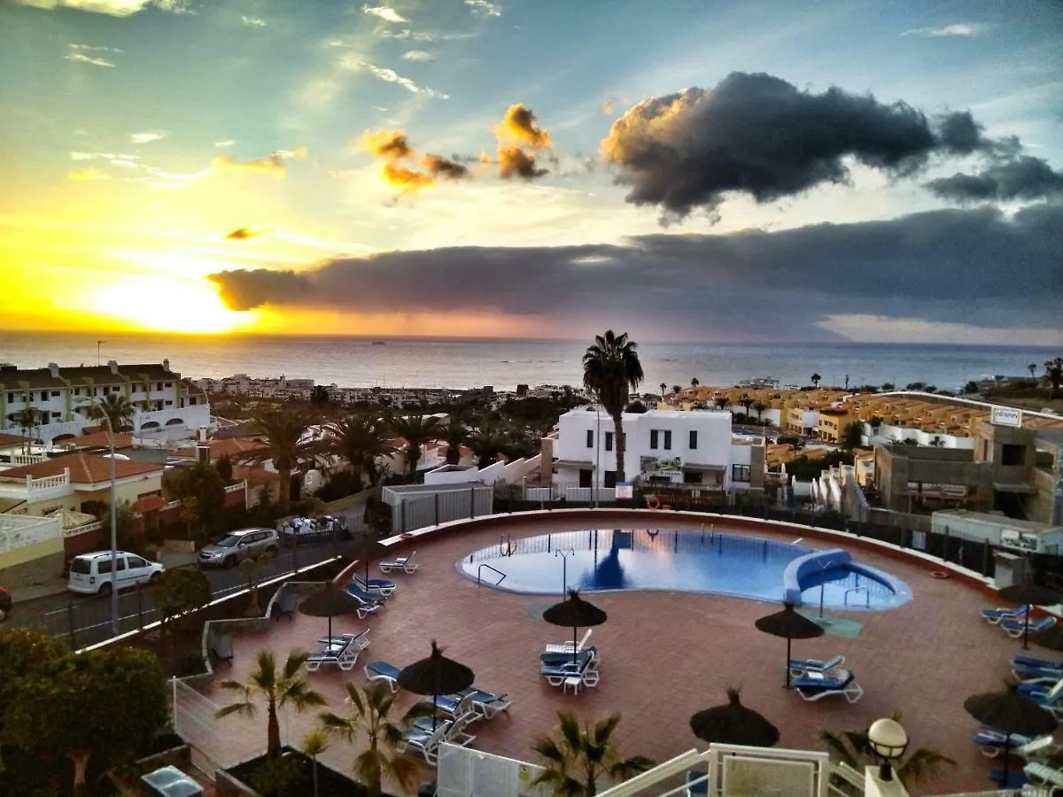 Sunny Apartment Colina Blanca location